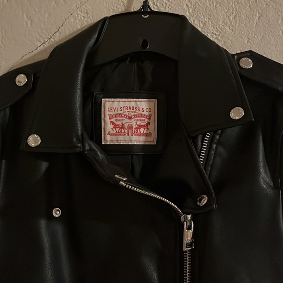 Levi’s Women's Vegan Leather Moto Jacket - Picture 8 of 13